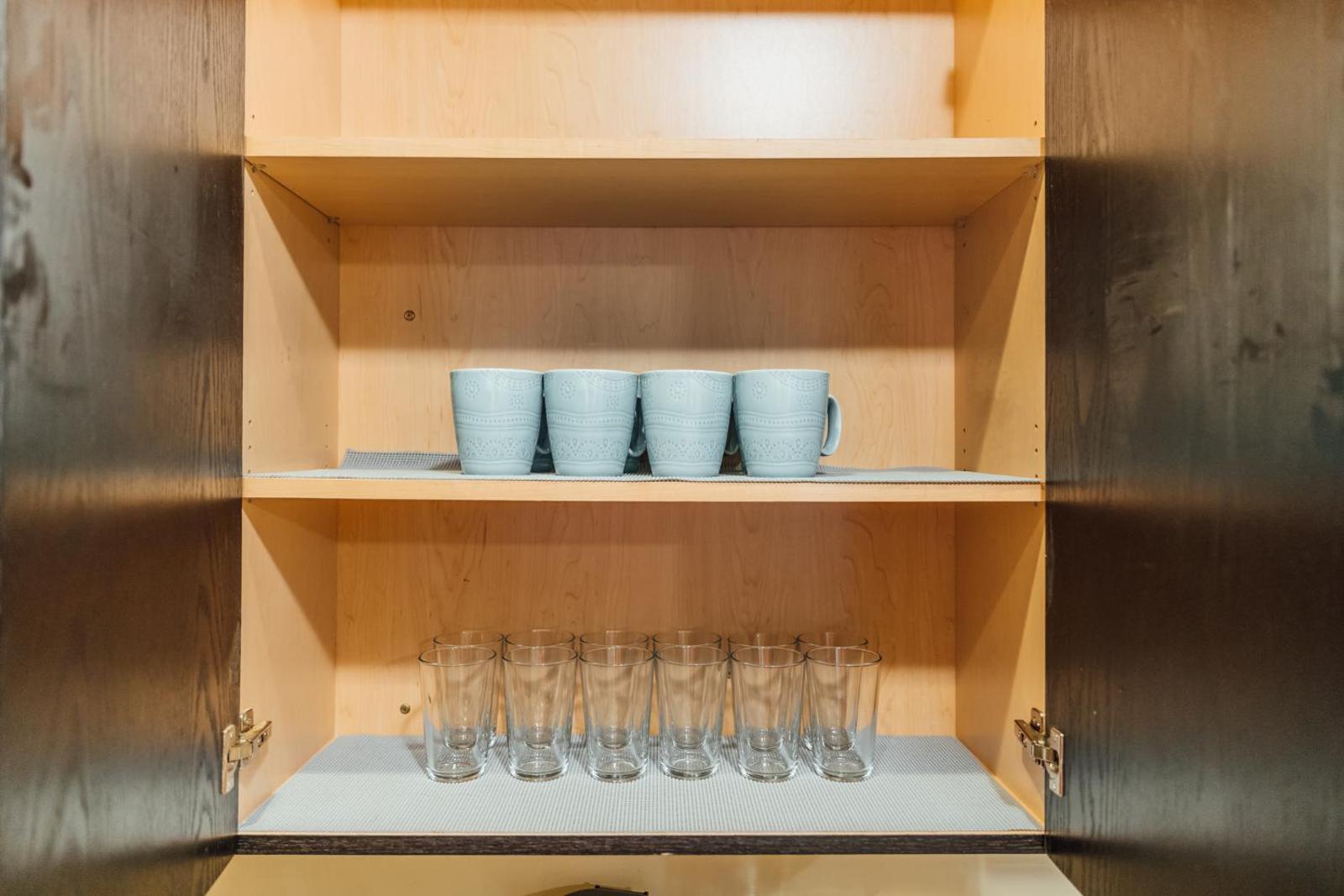 Spacious and Airy Apartment for Big Groups! Main image 2